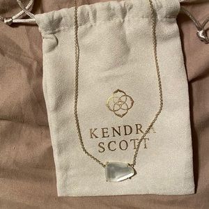 Kendra Scott necklace